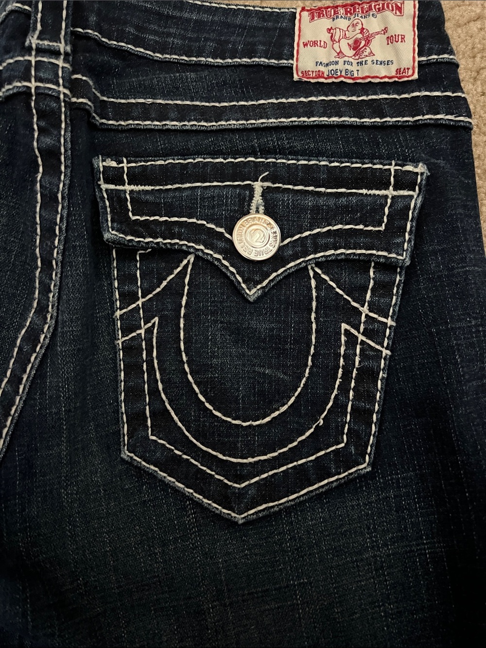 True Religion NWOT Joey Big T 31”